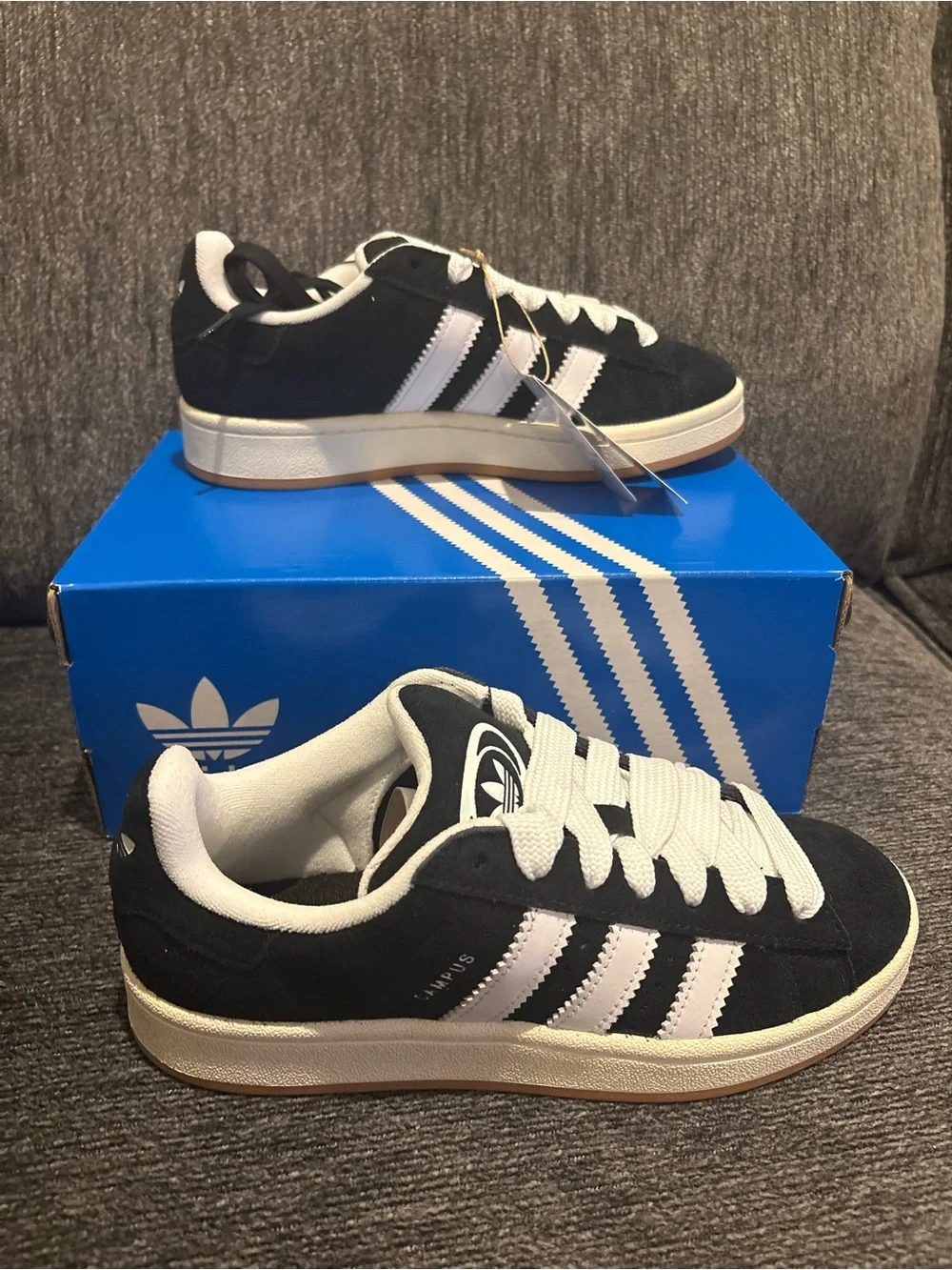 Adidas Campus Men's Black Suede Sneakers - White Laces size 5.5
